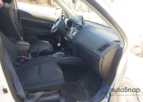 2016 Mitsubishi Outlander Sport 2.4 Es z USA, uszkodzony, nr VIN JA4AR3AW8GZ025436